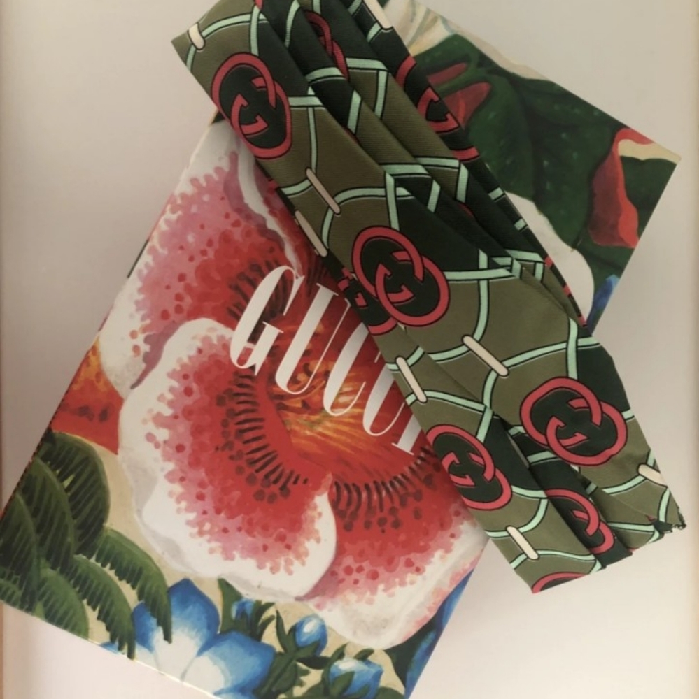 ACCEPTING OFFERS-AUTHENTIC GUCCI HEADBAND